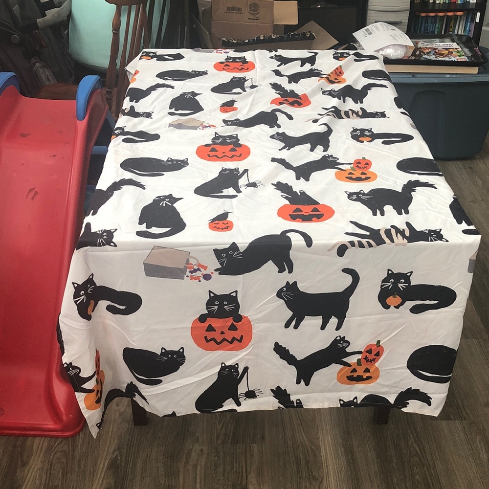 🦇 Halloween Black Cat & Pumpkin Shower Fabric Curtain